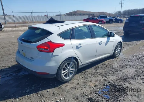 2016 Ford Focus Se z USA, uszkodzony, nr VIN 1FADP3K29GL291416